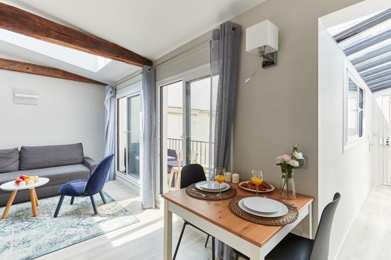 Appartement St Germain Des Pres With Balcony *